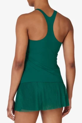 Camiseta de tenis verde con espalda nadadora