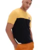Camiseta «Tiebreaker» con bloques de color de Oak Buff