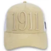Gorra clásica Hazza Large 1911 de color beige con parte trasera de malla y bordado