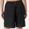 Pantalones cortos arrugados negros Fila x Hailey Bieber